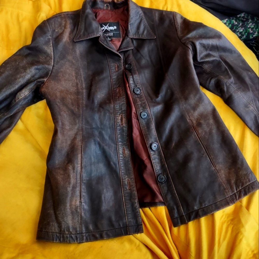 Wilsons Maxima, leather jacket. Large. Redish Brown.